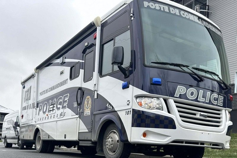 Mort sur la rue Bowen Sud : la police écarte la piste criminelle